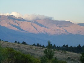Blick auf kahlen Anden in Bolivien