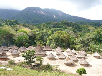 Kogi-Dorf Aviaka im höchsten Küstengebirge der Welt, der Sierra Nevada de Santa Marta